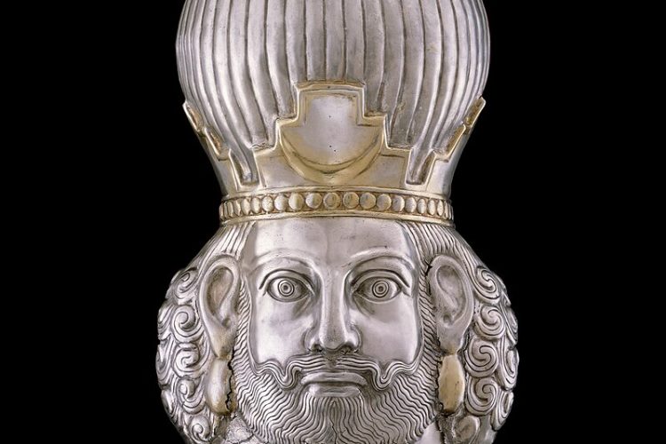 نیم‌تنه شاپور دوم در موزه متروپولیتن هنر