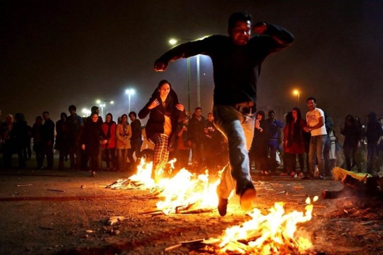 ČAHĀRŠANBA-SŪRĪ