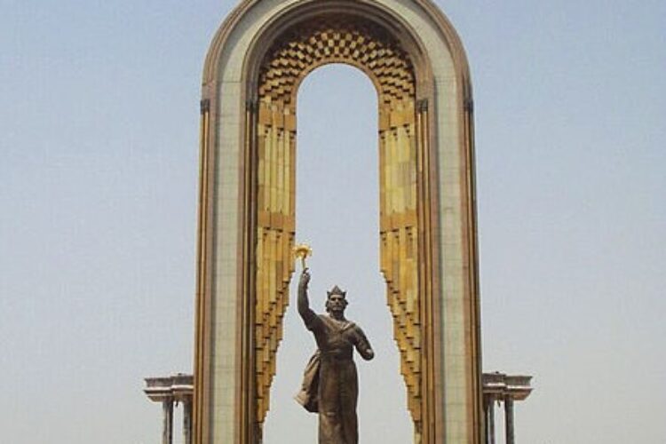 Duschanbe_Somonidenkmal2