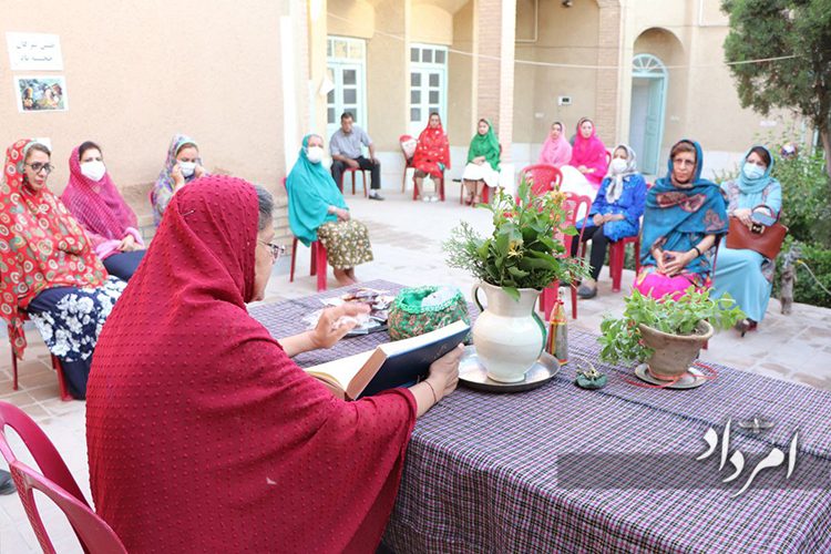 کمیسیون بانوان زرتشتی یزد جشن تیرگان را به صورت محدود در فضا باز برگزار نمود
