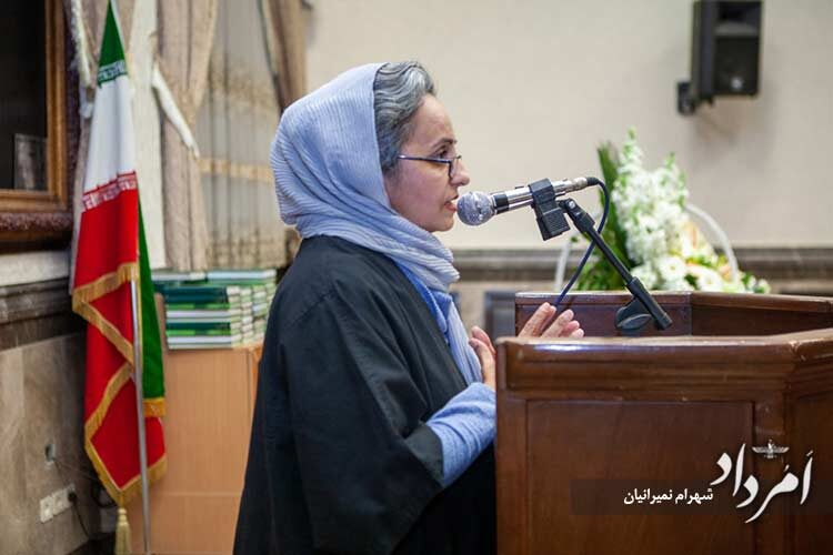 دکتر فرزانه گشتاسب-دبیر همایش نشان فروهر