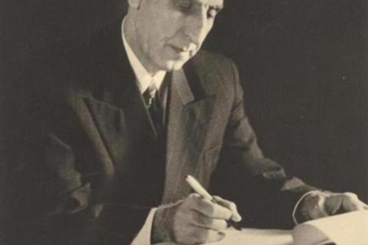 mohammadmossadegh-death1-2