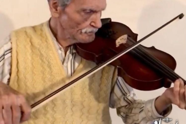 شاهرخ کشاورزی