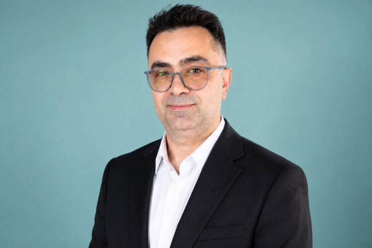 فرهاد. رویین تن