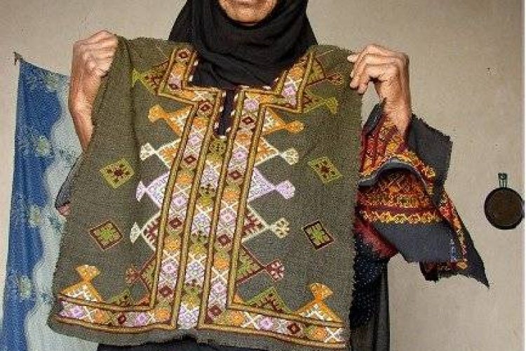 مادر-سوزن-دوزی