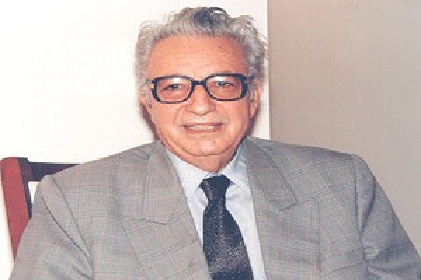 پرویز-شهریاری،-ریاضیدانی-که-فلسفه-می‌